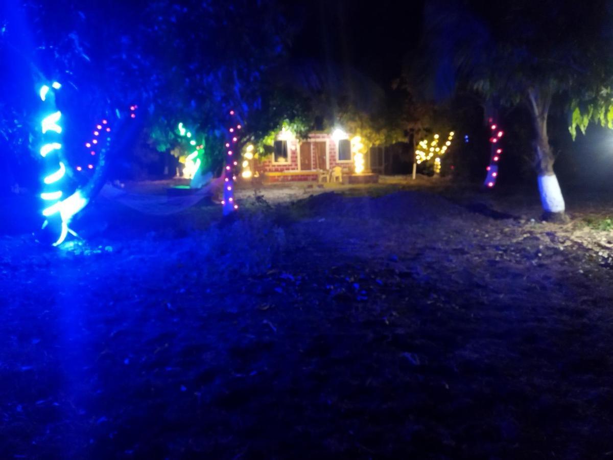 Вилла Pratik Mango Farm House Revadanda Экстерьер фото