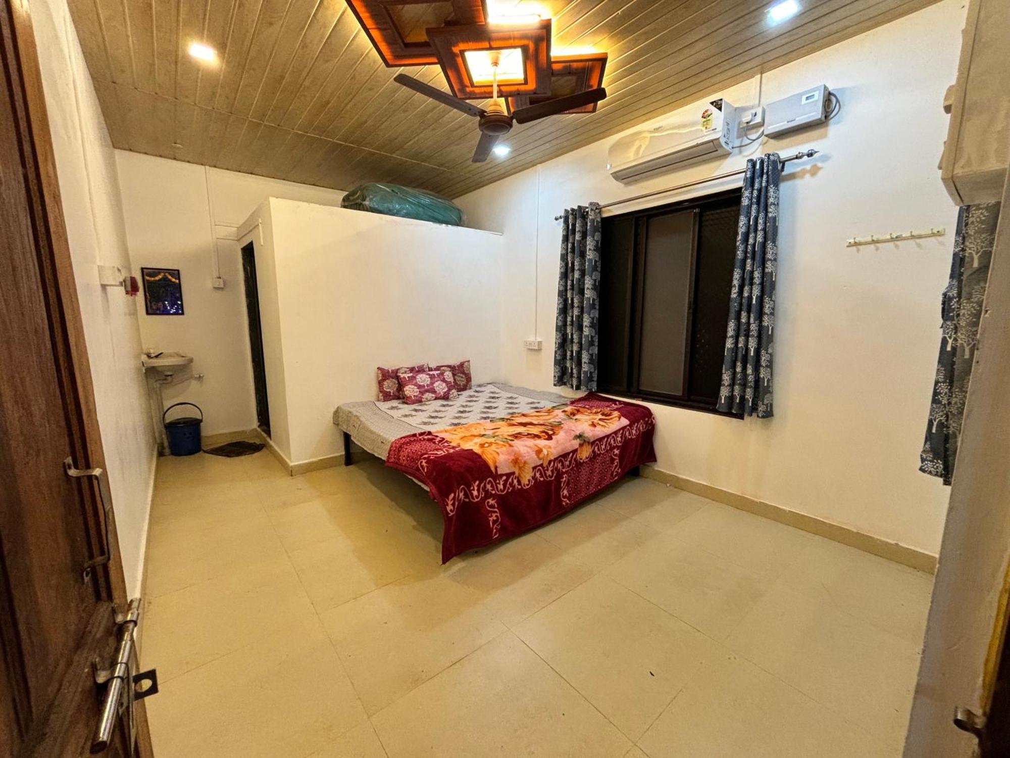 Вилла Pratik Mango Farm House Revadanda Номер фото